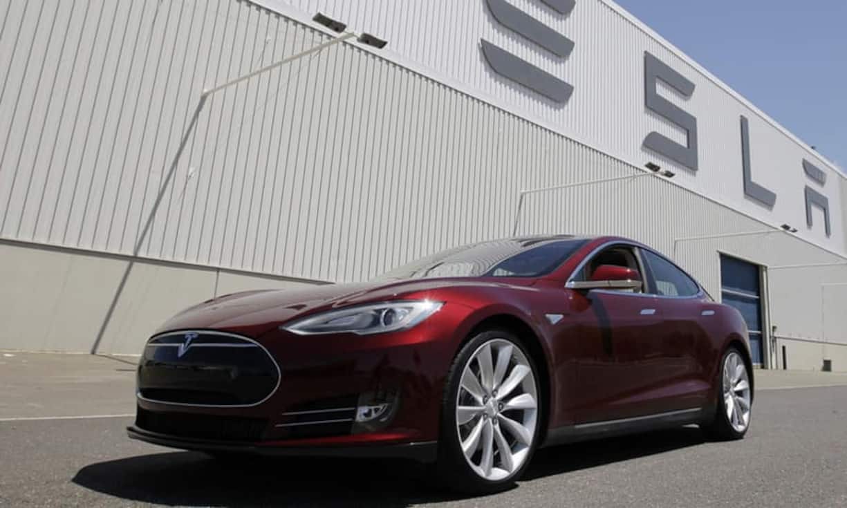 Tesla S