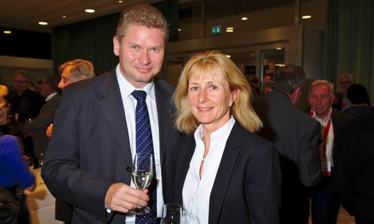 Urs Sommerhalder, Bank Vontobel AG;
Irene Rütter, Bank Vontobel AG