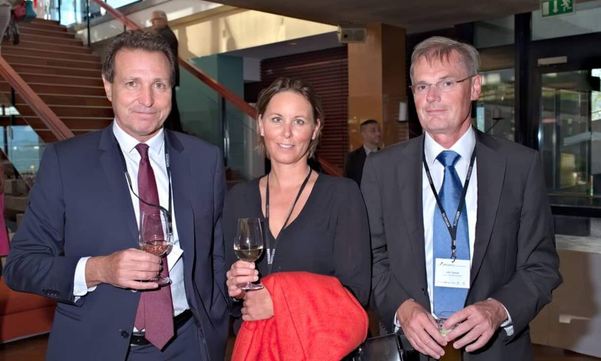 Rolf Knell, Corporate Finance, Neue Helvetische Bank;
Katrin Inäbnit, Active Advisory, Neue Helvetische Bank;
Daniel Hefti, CEO, Neue Helvetische Bank