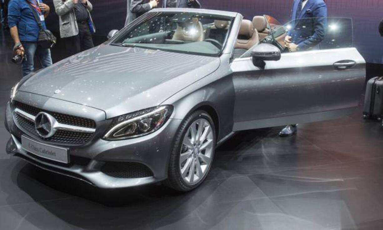 Mit dem neuen Mercedes C-Class Cabriolet bietet Mercedes erstmals ein Cabrio für die C-Klasse an.