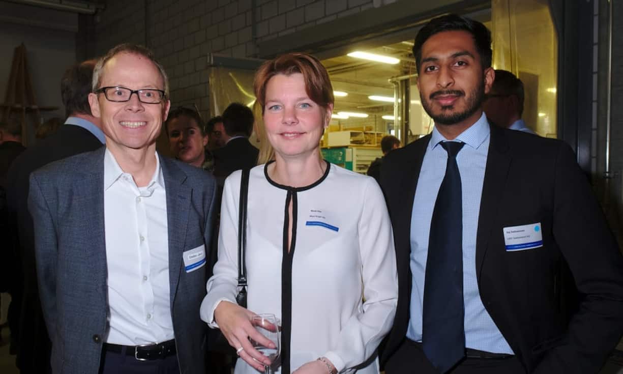 Stefan Jans, Leiter Anlaufstelle, Standortförderung Kanton Bern;
Nicole Hirs, Head of Marketing Global Sales, Meyer Burger AG;
Saj Sathasivam, Handlungsbevollmächtigter, UBS Switzerland AG