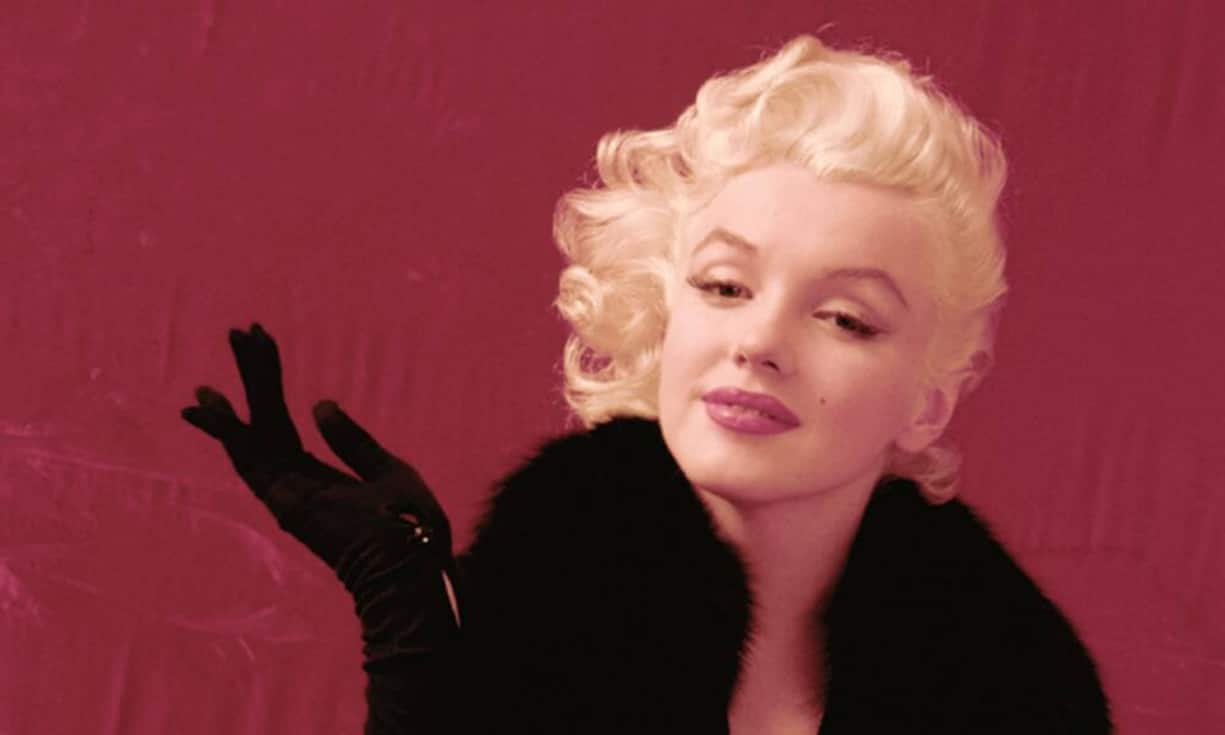 Sie gehört zu den schönsten und aufregendsten Frauen der Welt: Marilyn Monroe. Hinter dem strahlenden Lächeln verbarg sich allerdings eine zutiefst unglückliche Frau. Im Alter von 36 Jahren starb die grosse Filmdiva.