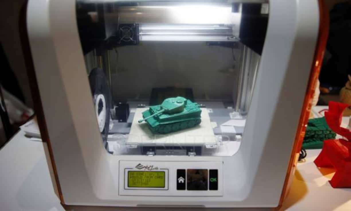 3D-Drucker
Mit dem «XYZprinting da Vinci Jr.» bringt das Unternehmen einen weiteren 3D-Drucker auf den Markt. Das neue Modell muss in grossen Fussstapfen treten, denn das Vorgängermodell wurde in verschiedenen Tests ausgezeichnet.