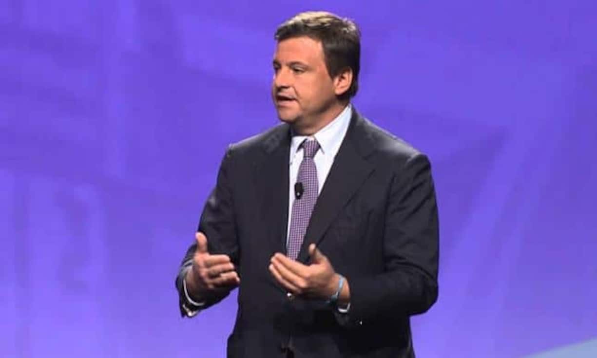 Carlo Calenda ist unter Renzi Minister für Wirtschaftliche Entwicklung und setzt auf Wachstum. «Das bringt mich zum Lachen», sagte der 43-Jährige zur möglichen Nachfolge. Zeiten der Übergangsregierungen gehören für ihn beendet. Der PD-Politiker gilt als ein bisschen Manager und ein bisschen Politiker: Ende der 90er Jahre pflegte er bei Ferrari die Kunden- und Finanzbeziehungen, danach arbeitete er im Marketing von Sky Italia.Bilder: Keystone