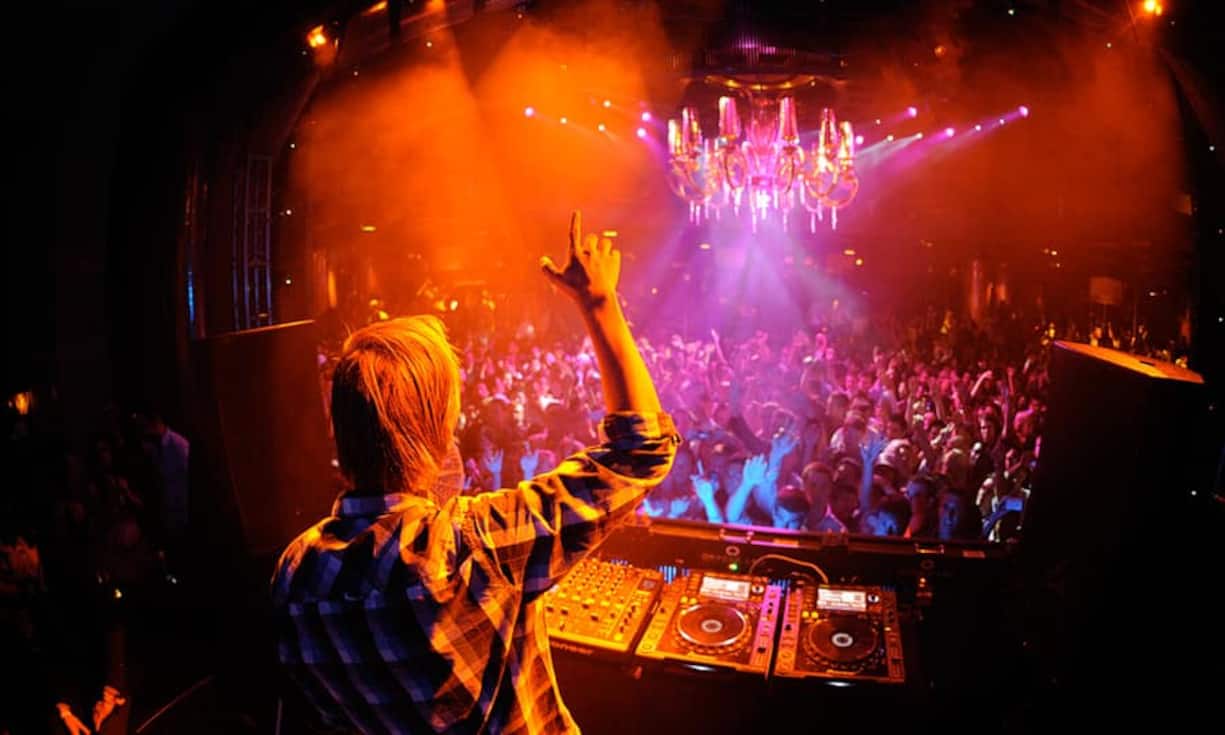 10. Platz: Avicii. Der 22-jährige Schwede hat bereits ein Grammy-Nomierung in der Tasche und bringt es auf 7 Millionen Dollar Gage im Jahr. (Bild: avicii.com)