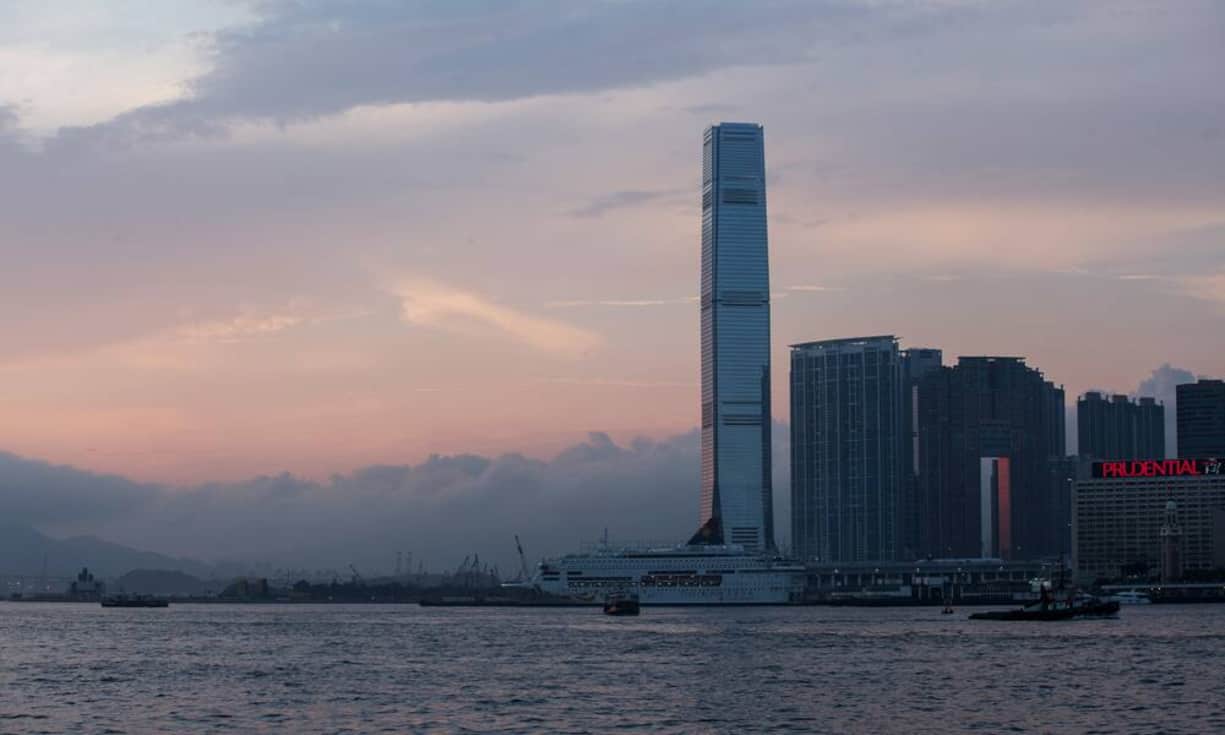 Platz 9: International Commerce Centre, Hongkong Von der Aussichtsplattform «Sky100» im 100. Stockwerk auf rund 387 Metern Höhe haben Besucher einen atemberaubenden Blick auf die Metropole Hongkong.
