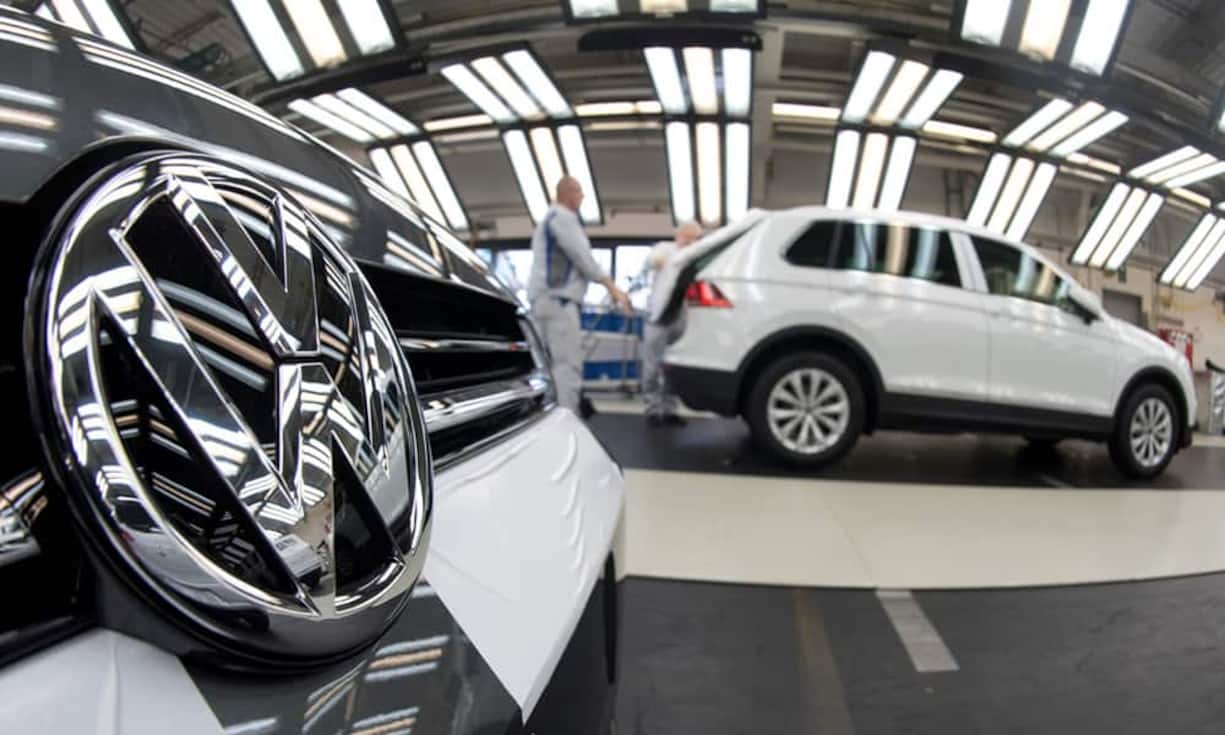 Ebenfalls das meistverkaufte Auto ist der VW Golf in Deutschland und in Schweden. Während das Modell bei den Deutschen seit Langem am beliebtesten ist, gelang in Schweden Beachtliches: Erstmals seit 54 Jahren steht kein Volvo an der Spitze.Keystone