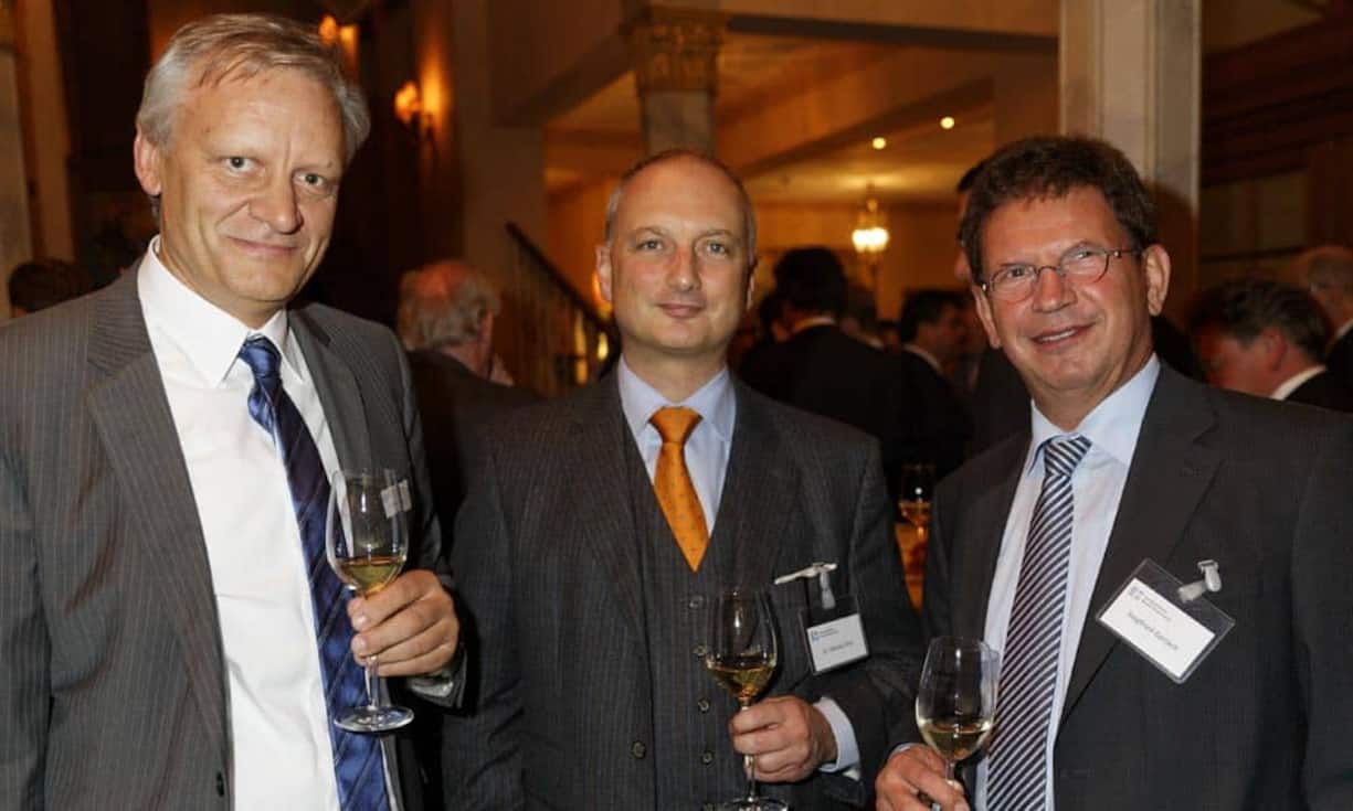 v.l.n.r. Thomas Nägeln; Fraisa Holding AG, Dr. Nikolas Stihl; Stihl Holding AG, Siegfried Gerlach; CEO Siemens Schweiz AG