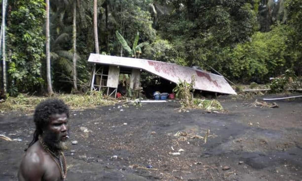 Die östlich von Papua-Neuguinea gelegenen Salomonen sind ein armes Land, das von El-Niño-Wetterlagen stark in Mitleidenschaft gezogen wird. Dürren und Zyklone sind die Folge. Weil es an Mitteln fehlt, um solchen Problemen zu begegnen, platzieren sich die Salomonen auf dem 6. Platz.