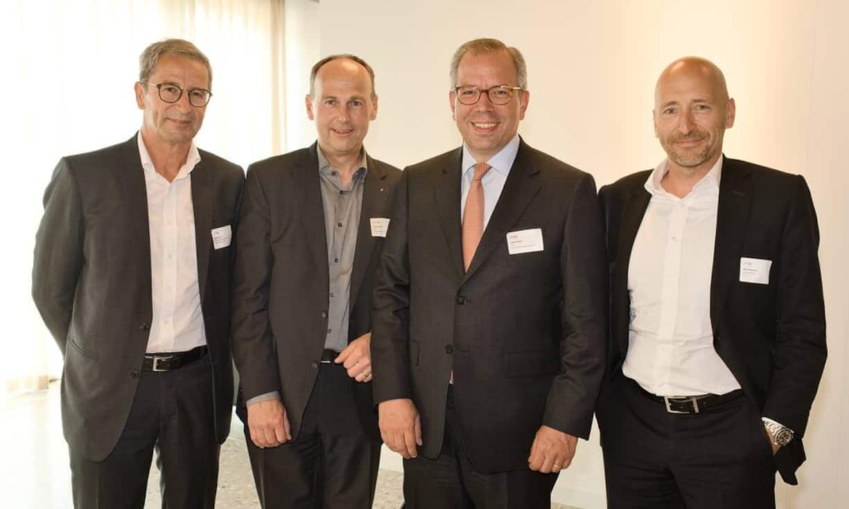 Mark Hess, VRP, Bernerland Bank AG; Peter Ritter, CEO, Bernerland Bank AG; Peter Hinder, CEO, Deutsche Bank (Switzerland) Ltd.; Marco Menotti, Head Payments, SIX