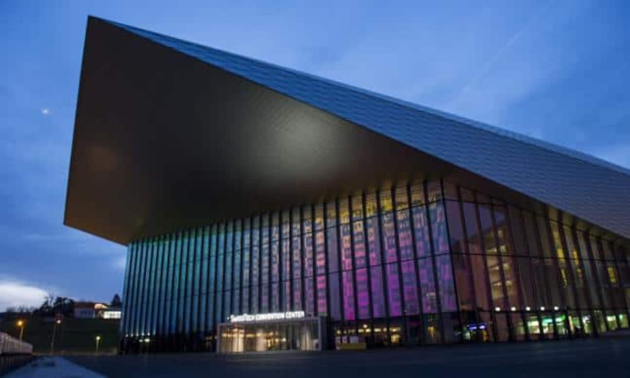 Der Autor Alexander Hosch hat im «Architekturführer Schweiz» die 200 besten Bauwerke der Schweizer Gegenwartsarchitektur gesammelt. Hier ein Auszug:
Swisstech Convention Center in Lausanne