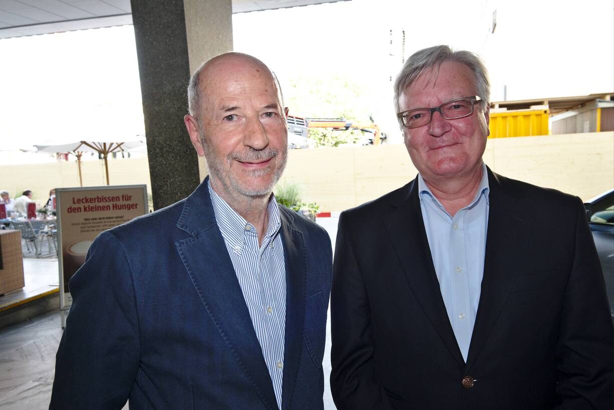 Jost Wirz, Wirz Communications AG;
Christian Merk, Zurich Insurance Company Ltd.