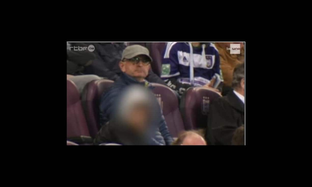 Alexandre Van Damme - 2,5 bis 3 Milliarden FrankenBis im Dezember 2015 gab es von Alexandre Van Damme kein Bild. Der private Belgier besitzt ein Anwesen in Chéserex VD und pendelt offenbar im Privatjet zwischen der Schweiz und Brüssel. Bei AB InBev vertritt Van Damme seine Familie im Verwaltungsrat und daneben überwacht er das komplexe Firmengeflecht der belgischen Bier-Dynastie.Screenshot