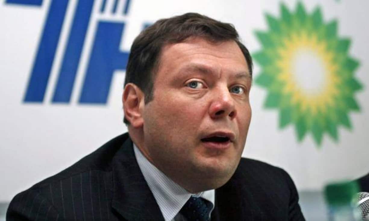 Rang 4: Mikhail Fridman 12.5 Milliarden Dollar
Mit einem Verlust von 2.7 Milliarden Dollar hat auch Fridman Schaden erlitten. Dank seiner guten Kontakte mit anderen Oligarchen sitzt er in einigen Verwaltungsräten. So ist er beispielsweise im Vorstand der russischen Alfa-Bank.