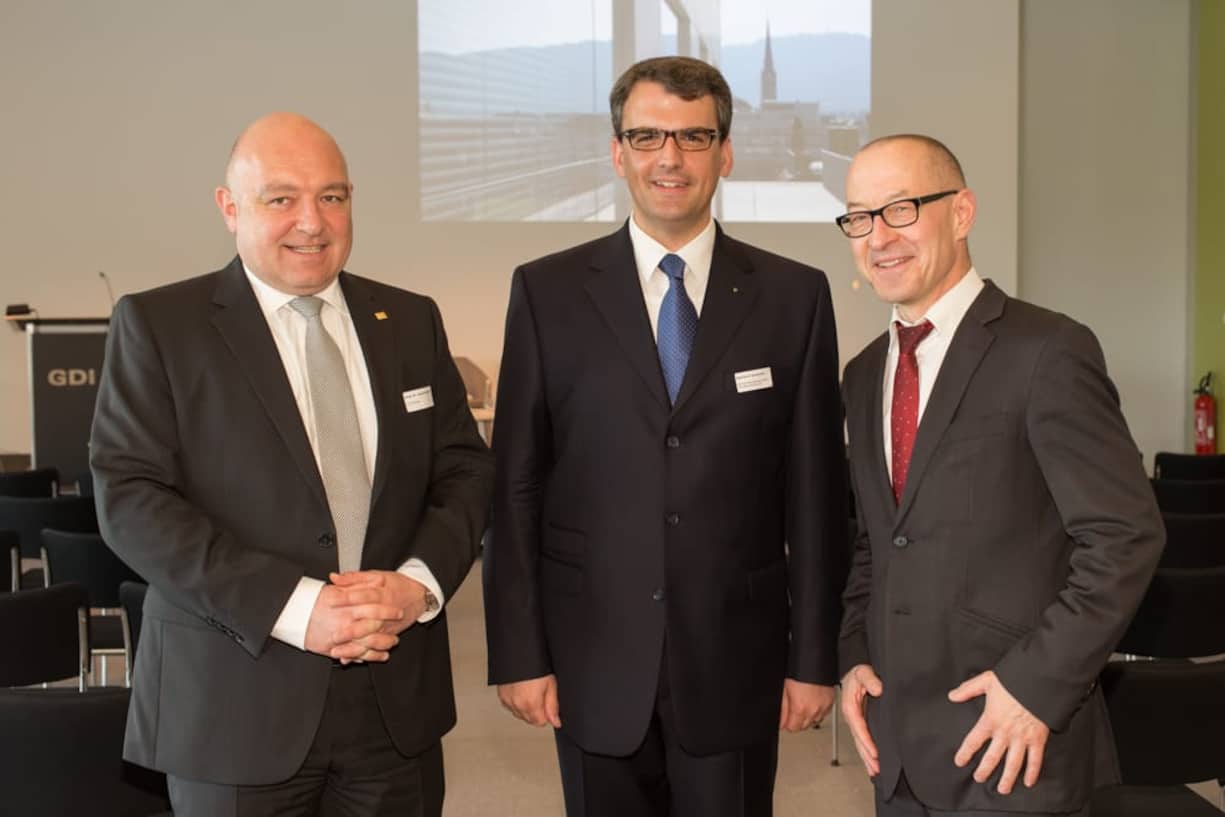 Prof. Daniel Jositsch, KV Schweiz; Sascha M. Burkhalter, SIB; David Bosshart, GDI