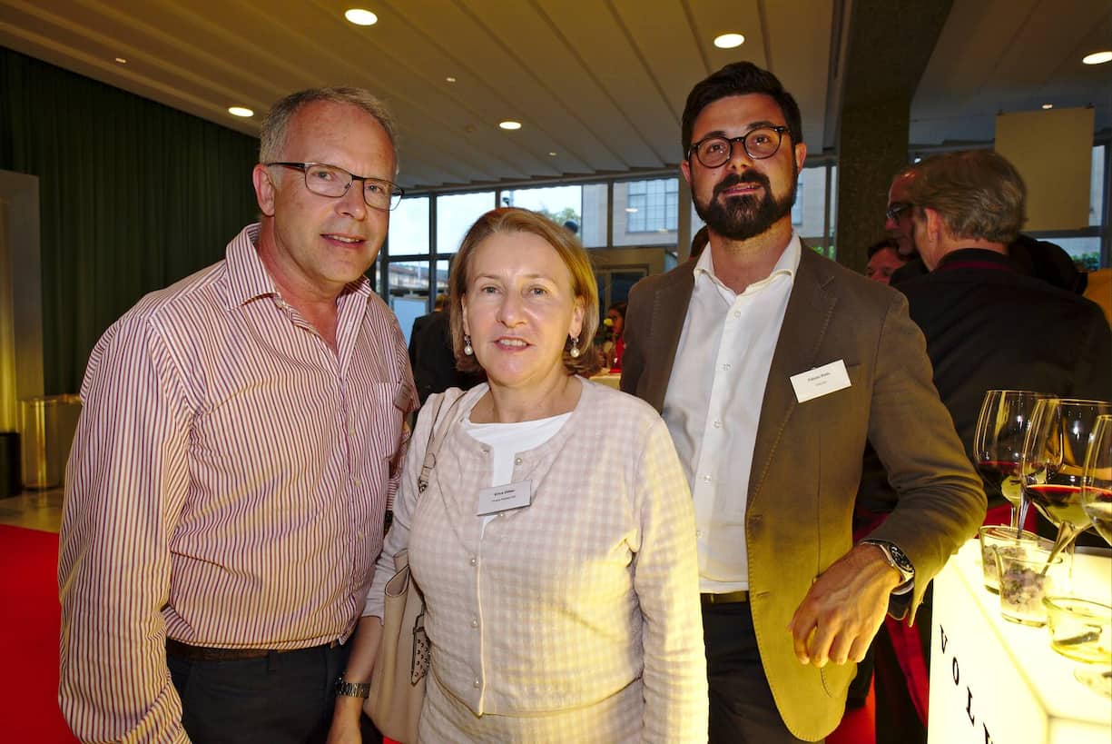 Bernhard Scheidegger, Seiler-Scheidegger Dental Team AG;
Erica Dillier, Finass Reisen AG;
Fabian Roth, Oris SA