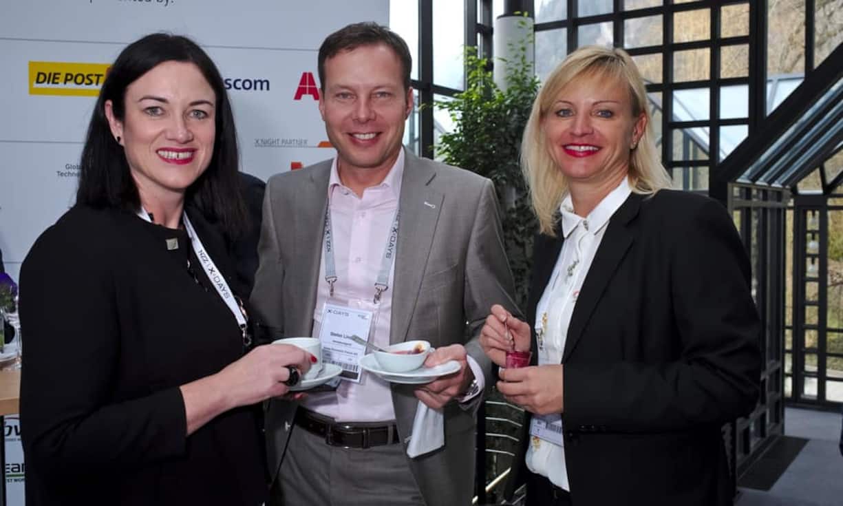 Fiona Shanley, Director Marketing & Operations, Microsoft Schweiz;
Stefan Linder, VR, Swiss Economic Forum AG;
Brigitte Duerr, Enterprise Marketing Lead, Microsoft Schweiz (v.l.n.r.)