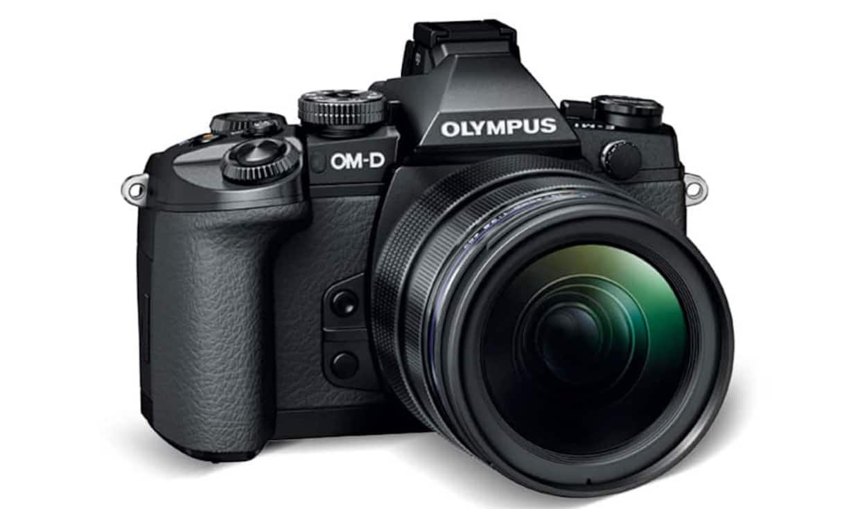 Avantgarde: Die OM-D E-M1 von Olympus ist im Vergleich zu Kameras mit entsprechender Ausstattung kompakter und leichter. Ein grosser 16-Megapixel-Bildsensor sorgt mit einem schnellen Autofokus für Top-Bildqualität. Fernsteuern lässt sie sich via Wi-Fi mit Smartphone und Tablet. Body 2799 Franken.