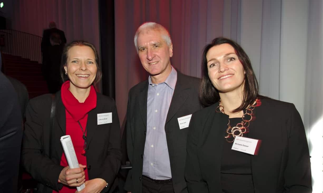 Linda de Winter, Leiterin Geschäftsanwendungen, Post CH AG;
Kurt Jost, Facheinheitsleiter Microsoft/.net, Post CH AG;
Michaela Gasser, Head of IT-Services, adesso Schweiz AG