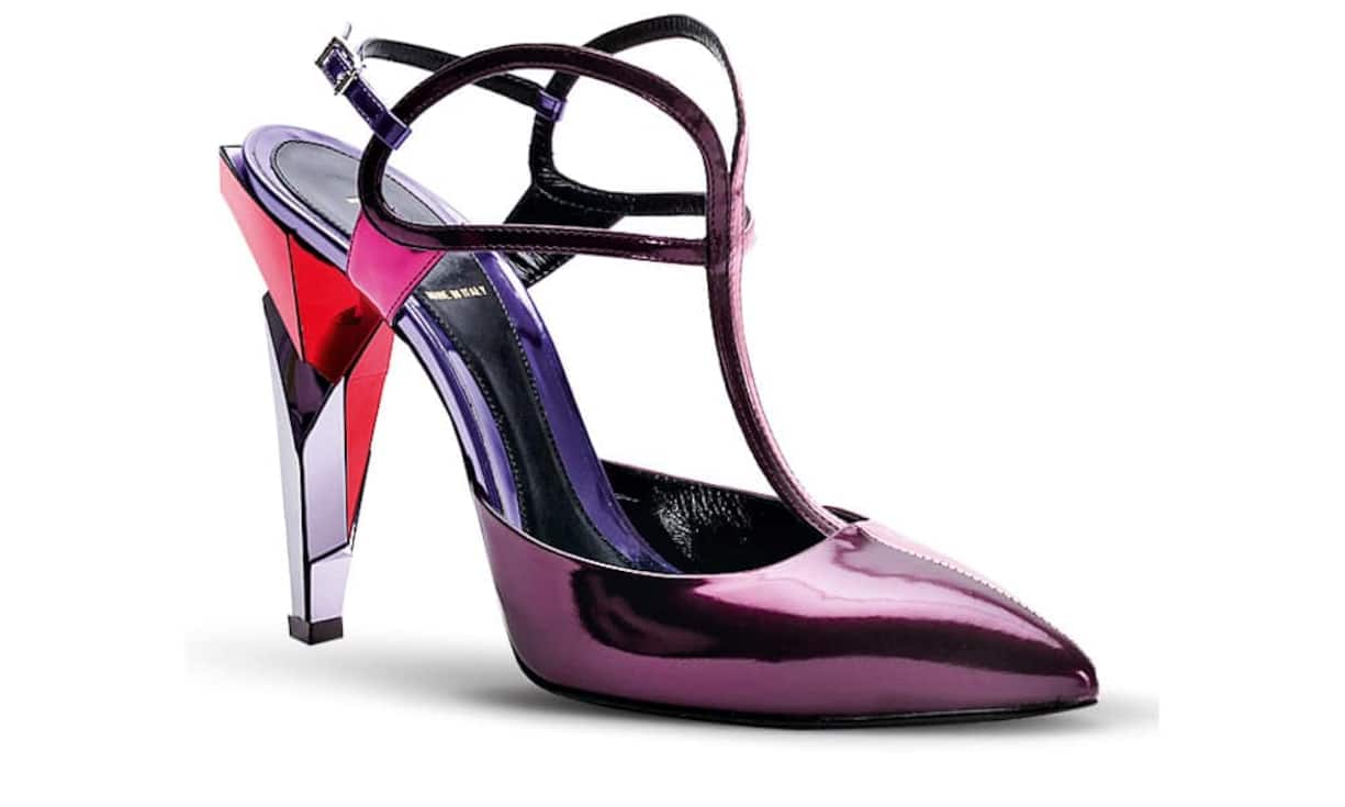 FENDI: Metallic-Leder mit Spiegelabsatz. Rund 1500 Franken.