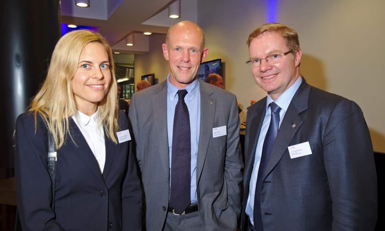 Alexandra Schaller, Head of Custody Operations, Zürcher Kantonalbank;
Charlie Matter, CEO, Finnova AG Bankware;
Jürg Bühlmann, Leiter Logistik, Zürcher Kantonalbank