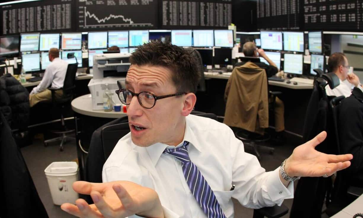 16. Oktober 1989: Der deutsche Leitindex Dax, der erst 1988 aus der Taufe gehoben wurde, fällt um rund 13 Prozent und folgt damit der Wall Street, wo Finanzierungs-Schwierigkeiten beim Kauf der US-Fluggesellschaft UAL einen Ausverkauf auslösen.