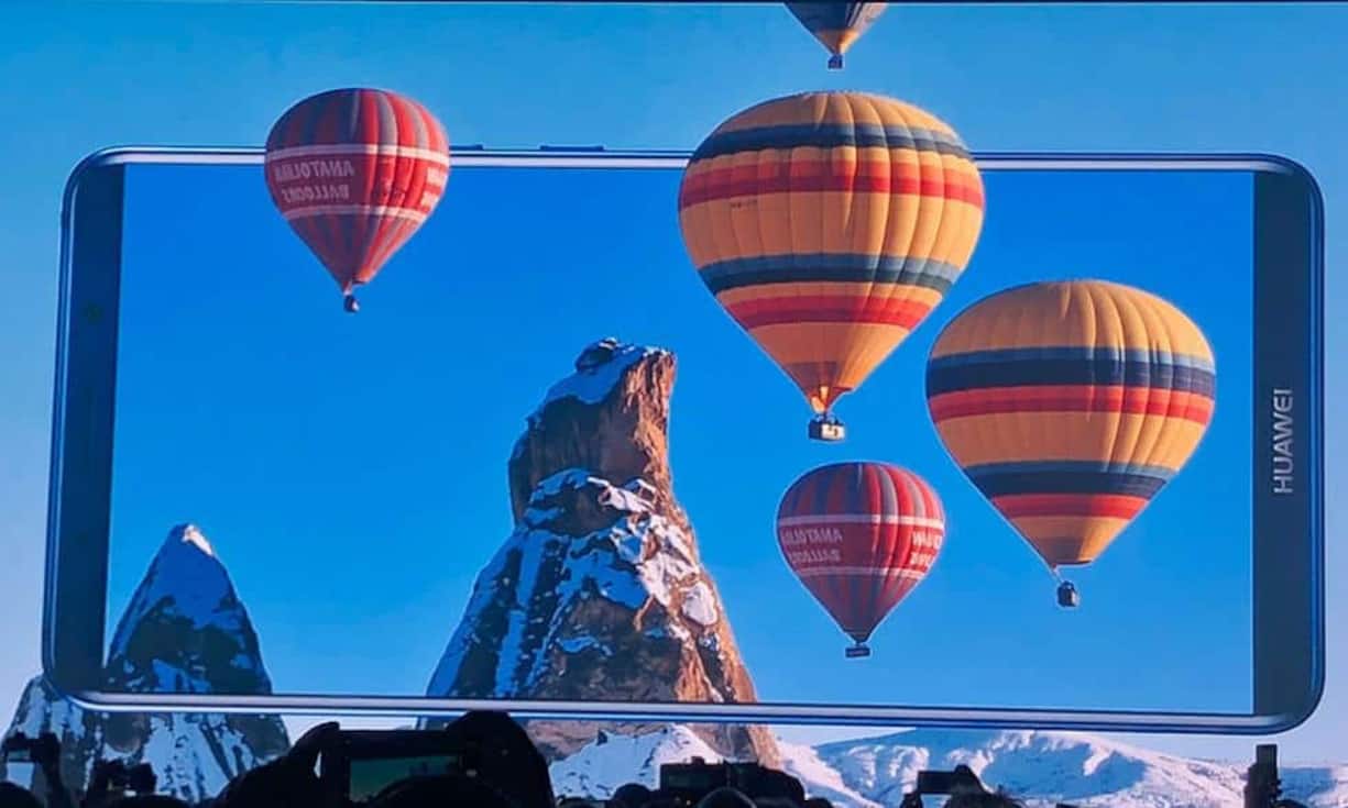 Der Display soll dabei eine besonders nahtlose Darstellung der Fotografie ermöglichen.