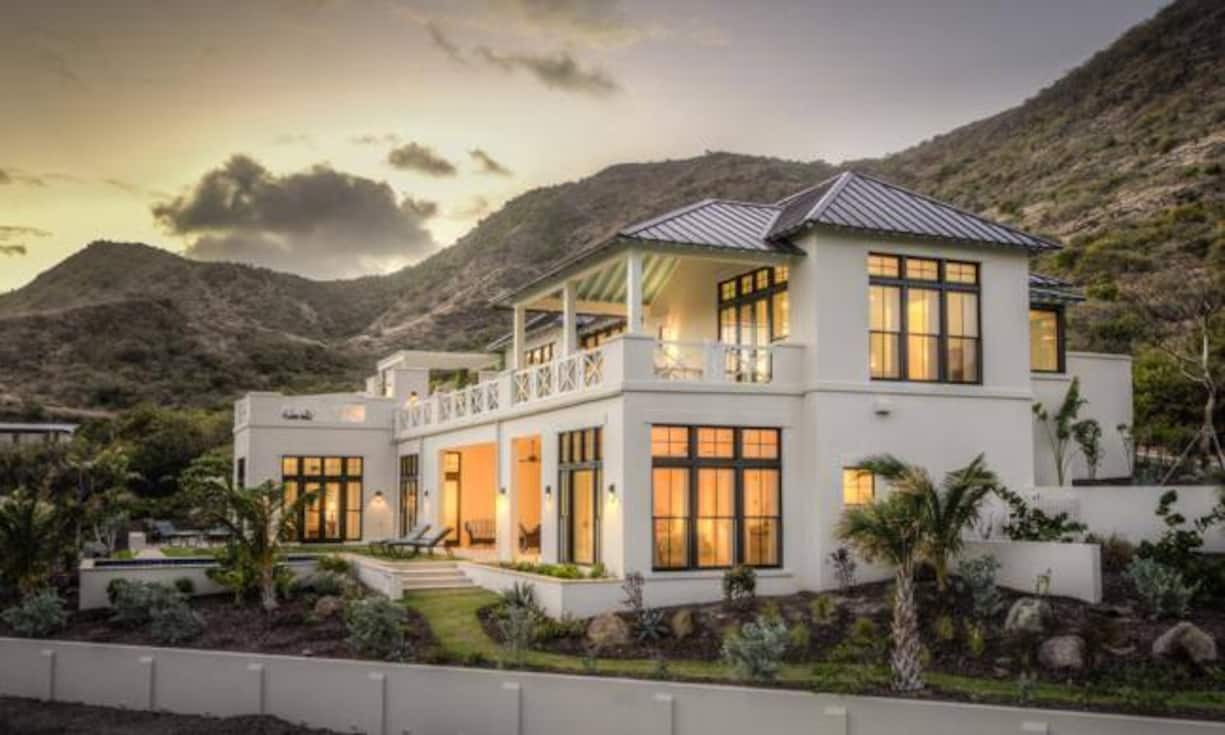 Beispiel 3: Christophe Harbour (St. Kitts). Luxusdomizil mit vier Schlafzimmern sowie viereinhalb Bädern auf 365 m².
Preis: 3'450'000 US-Dollar Christophe Harbour Development Company