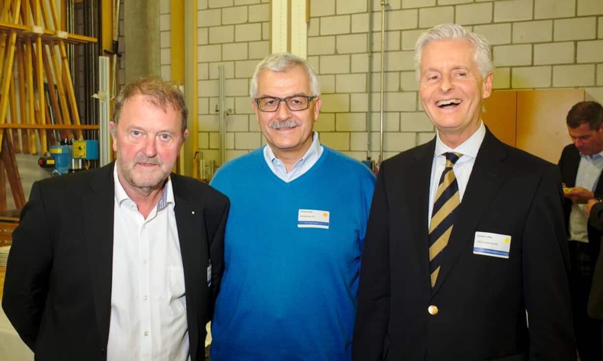 Rolf Nöthiger, VRP, ANS Architekten und Planer SIA AG;
Philipp Zemp, VRP, SolidarInvest AG;
Konrad Lüthy, Managing Director, UBS Switzerland AG