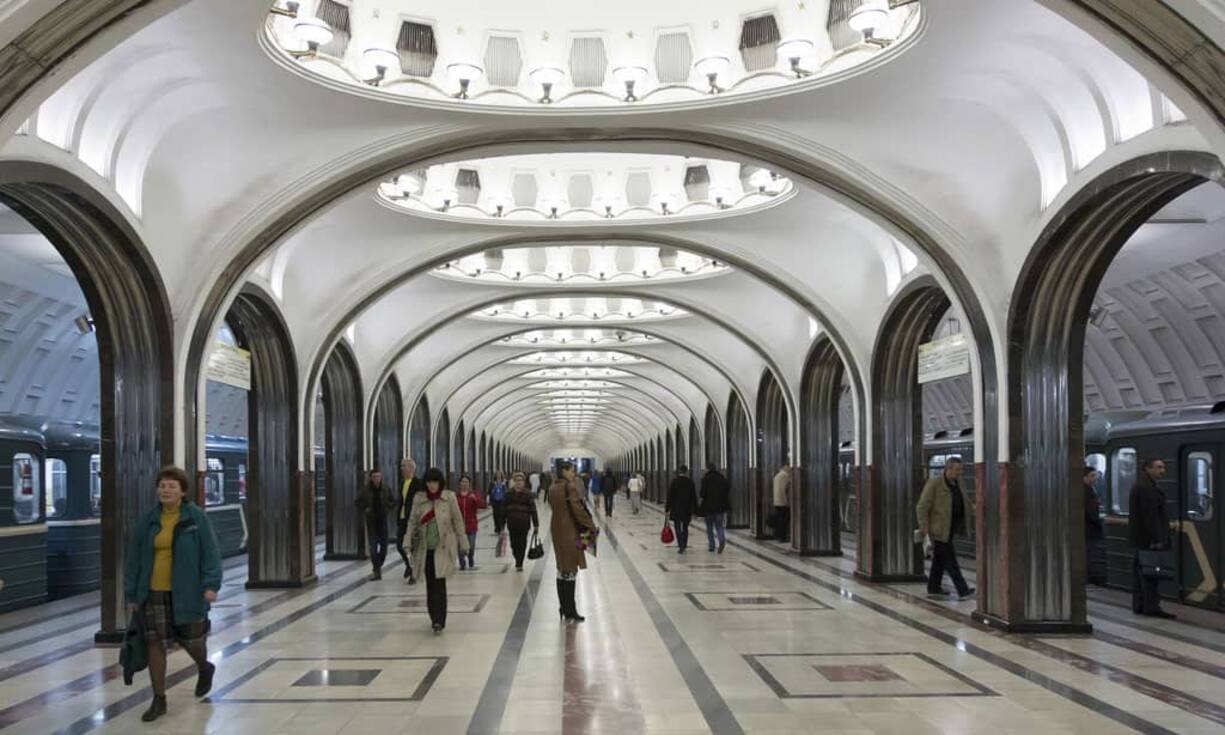 5. Moskau, Russland: Europas meistbenutzte Metro befindet sich in Moskau. Die U-Bahn hat eine jährliche Passagierzahl von 2,49 Milliarden. Eröffnet im Jahr 1935 war sie das erste U-Bahn-System der ehemaligen Sowjetunion.