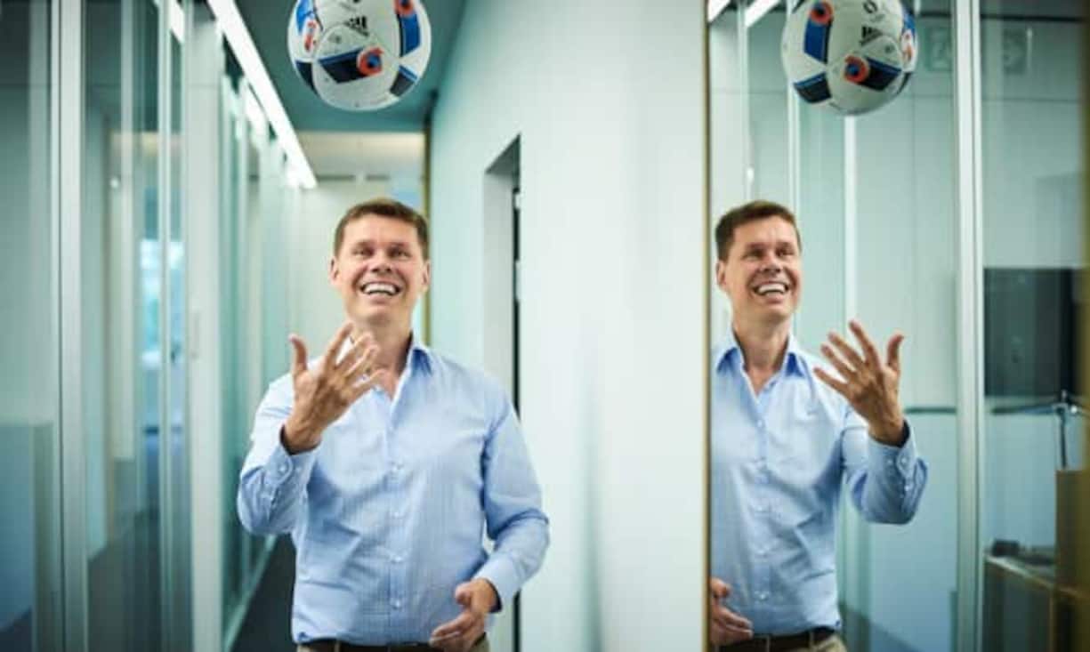 2016 werden in der Ostschweiz zwei neue Reichste aufgeführt. Einer davon ist der deutsche Ingenieur Carsten Koerl, der mit dem Verkauf des Wettanbieters Betandwin Millionen verdiente. Später gründete er den Datenanbieter Sportradar. Die Firma beliefert die Medien- und Wettindustrie Sportdaten - und das erfolgreich: 150 bis 200 Millionen Franken besitzt Koerl mittlerweile. Gerry Nitsch