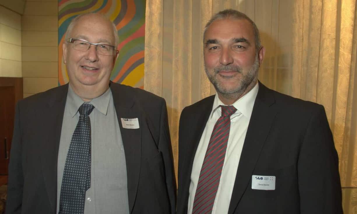 Stefan Wiedmer, Präsident der Prüfungskommission, Eidg. Organisatorenprüfungen;
Daniel Dennler, CEO, DOGIT GmbH