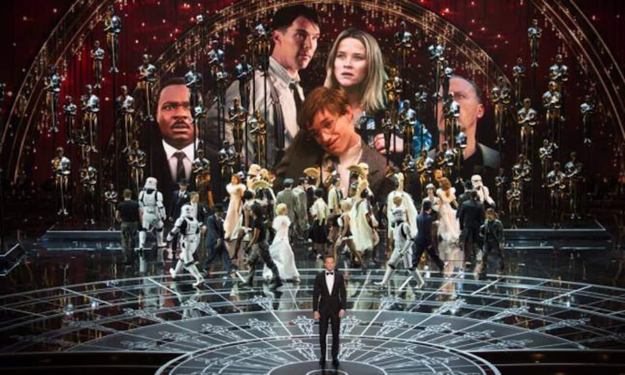 Die Bühne: Durch den Abend führte Host Neil Patrick Harris...