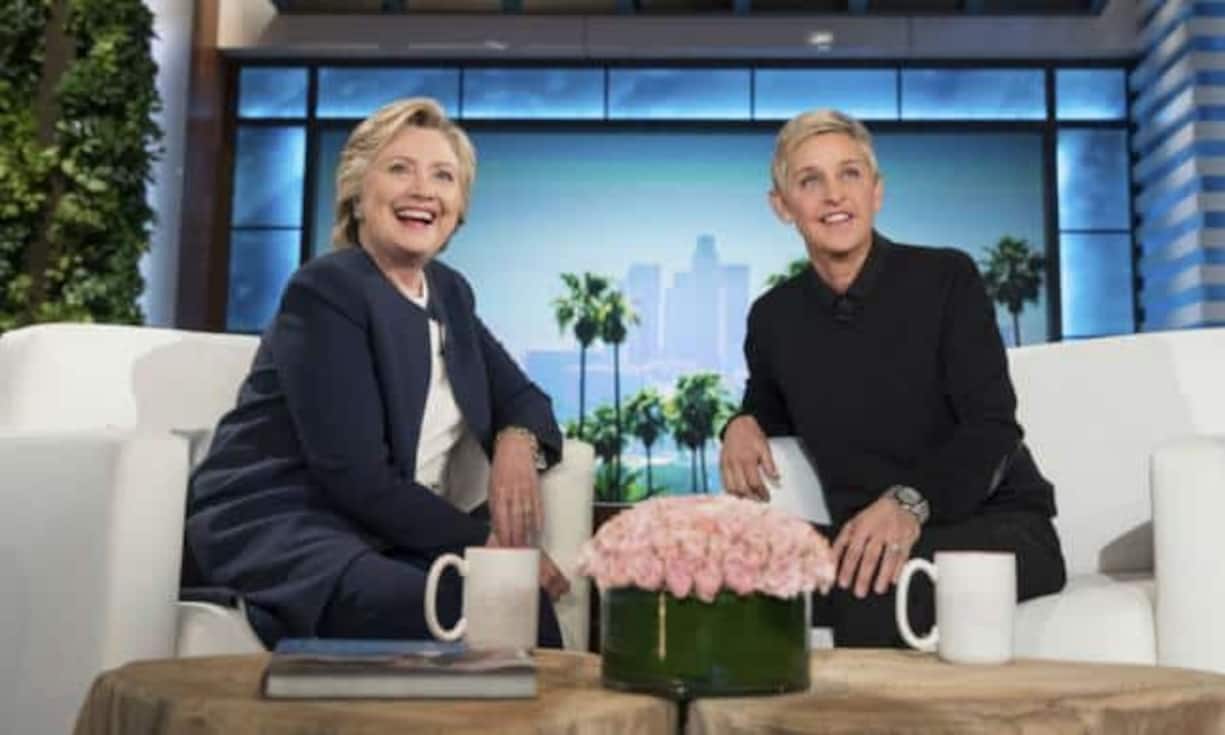 Ellen DeGeneres: «Wie auch immer diese Nacht ausgeht, ich bin so stolz auf dich und so geehrt, deine Freundin zu sein.» (Hier rechts neben Hillary Clinton)