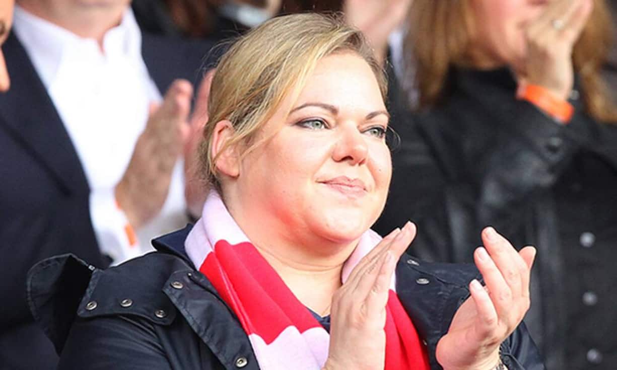 Katharina Liebherr besitzt ein Vermögen von 450 bis 500 Millionen Franken, dazu gehört unter anderem der FC Southampton. Die 38-Jährige hat den Fussballklub der englischen Premier League von Vater Markus Liebherr geerbt. Richtig Geld bringt der FC Southampton seit dem Aufstieg in die Topliga etwa mit Fernsehrechten ein.Twitter/FC Southampton