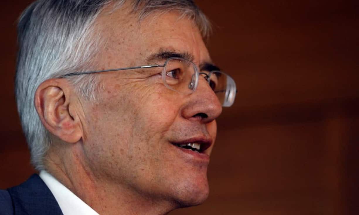 Glarus: Die Familien Auer, Spoerry, Schmidheiny sind in den Bereichen Maschinenbau und Konsumgüter tätig. Am Industriekonglomerat Conzzeta halten die Familien einen Stimmanteil von mittlerweile noch 51 Prozent. Damit kommen sie auf ein Vermögen von 600 bis 700 Millionen Franken. Im Bild: Jacob Schmidheiny. Keystone