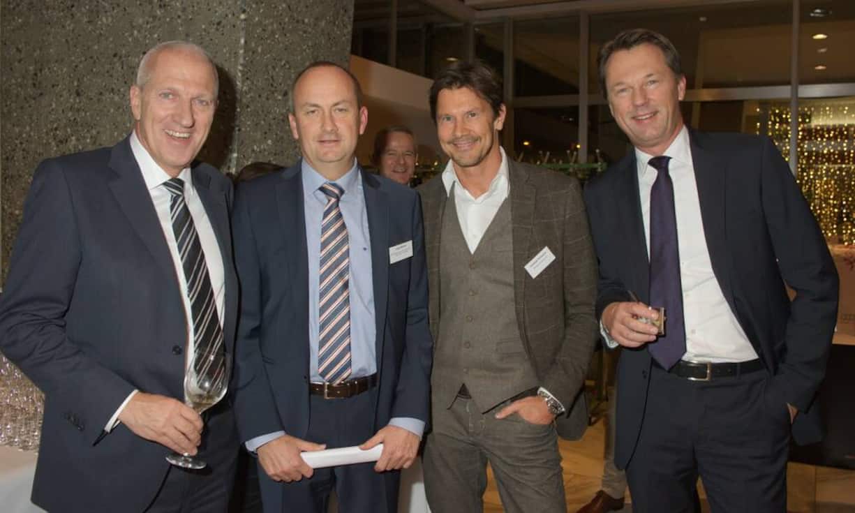 Pierin Vincenz, Raiffeisen Schweiz; Jürg Stähelin, SVSP Schweizerischer Verband für strukturierte Produkte; Christoph Richterich, Richterich & Partner AG; Dirk Schütz