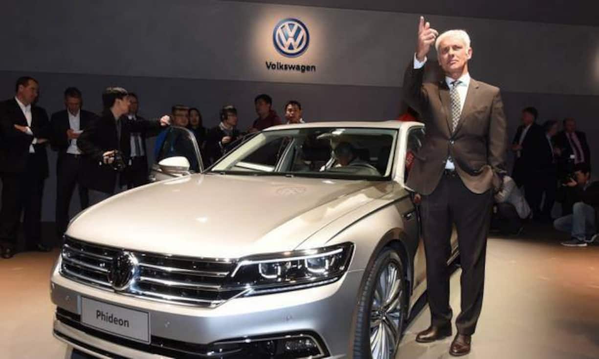 VW-Chef Matthias Müller ist auch angereist: Das Unternehmen hat nach dem Abgasskandal noch viel Aufräumarbeit zu bewältigen. Bilder: Keystone/Mathias Ohanian