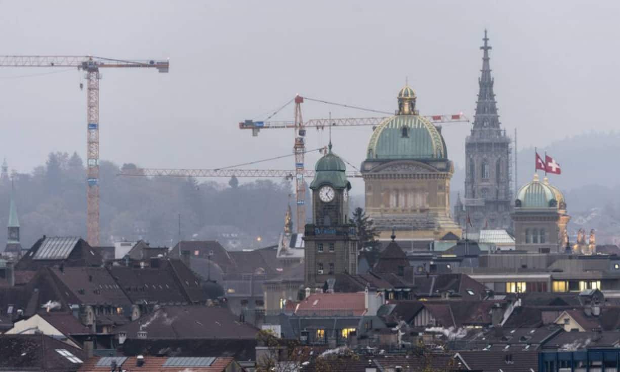 Finanzen: -0,00002 Prozent
beträgt im Jahr 2016 die durchschnittliche Rendite für Schweizer Staatsanleihen: der tiefste je erreichte Wert.