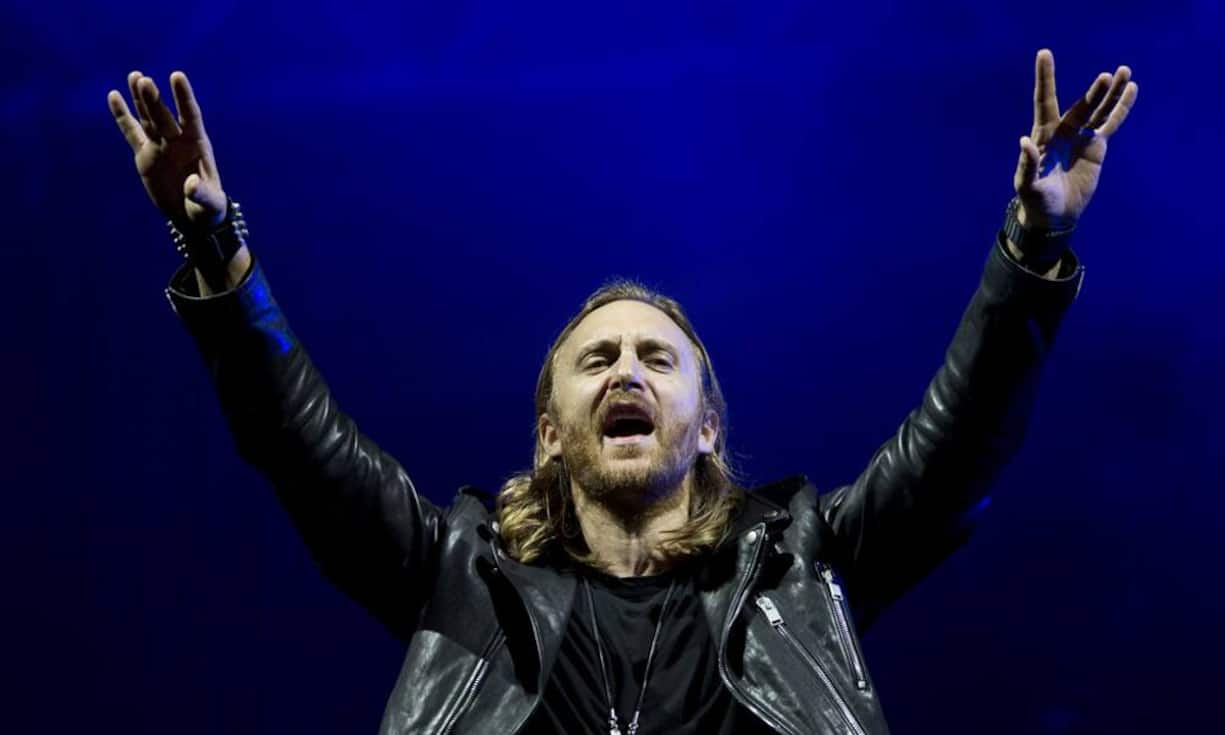 Rang 2: David Guetta (46) mit 30 Millionen Dollar.
Der Franzose erkämpfte sich seinen Aufstieg und tourte in den vergangenen zwölf Monaten mit Rihanna. Zudem schreibt er Lieder für Stars wie Britney Spears und Lady Gaga.
