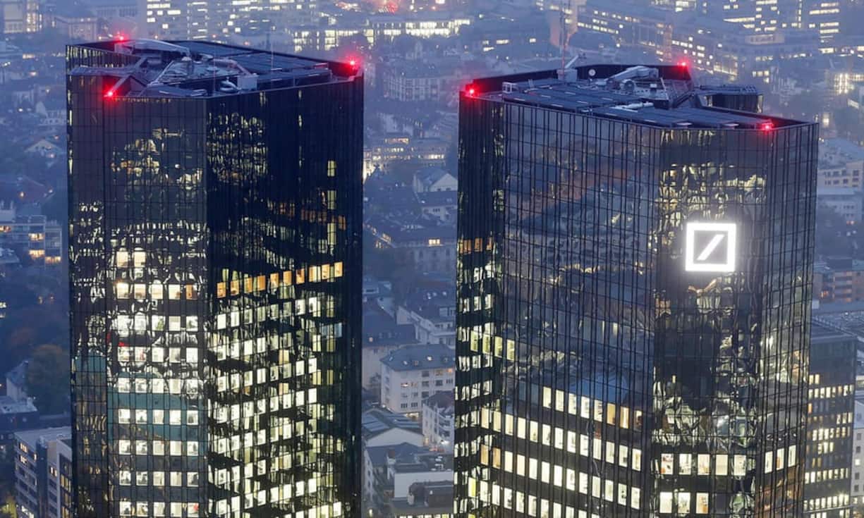 Deutsche BankAuch vom deutschen Geldhaus dürfte Frankfurt deutlich profitieren: Wegen des Brexit will die Deutsche Bank grosse Teile ihres wichtigen Handelsgeschäfts verlagern. 4000 der 9000 UK-Mitarbeiter sollen zügeln.