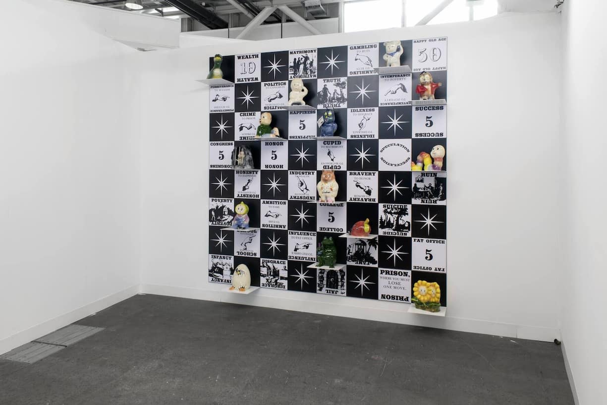 Installationsansicht von «The Checkered Game of Life» (2022) an der Liste Art Fair Basel.