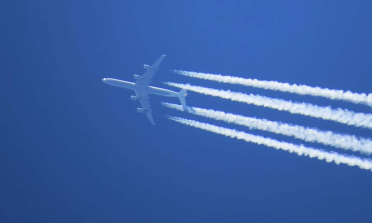 BILANZ wertete in den letzten Monaten 90 Flüge aus - nach Qualität der Flughafen-Lounges, Sitzkomfort Business Class und Economy/Premium Economy, Unterhaltungssystem, Bordservice, Verpflegung Business Class und Economy, Durchschnittsalter und -zustand der
Flotte und Customer Service. Zusätzlich wurden Schweizer Vielflieger befragt und internationale Ratings beachtet. Das Resultat 2013 birgt einige Überraschungen. Eine Airline ist umso besser, je tiefer ihre Note ist.