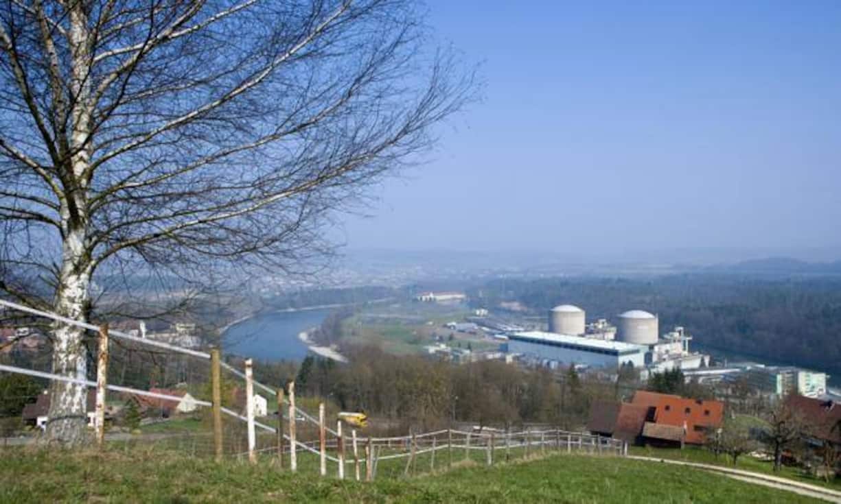 Beznau II (1971)
Status: Produziert
Leistung (MWnetto): 365
Normalproduktion (TWh/J): 3,0
Produktion 2015 (TWh): 2,0