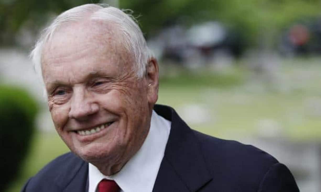 Die Unterschrift des ersten Menschen auf dem Mond schoss in vier Jahren ebenfalls in neue Sphären. Neil Armstrong schiesst von 810 auf 12'500 Franken. Wertsteigerung: 1445 Prozent.