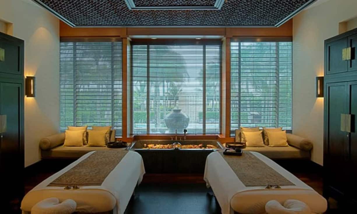 Das Setai Hotel bietet eine große Auswahl an Wellness-Anwendungen im asiatischen Stil. Hier eine Spa-Suite.