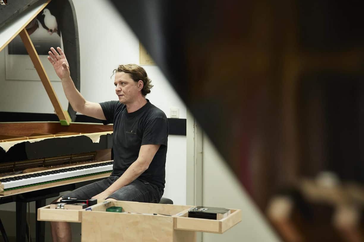 Marco Egeler kitzelt beim Fertigintonieren die letzten fünf Prozent aus dem Instrument heraus – den Klangcharakter.