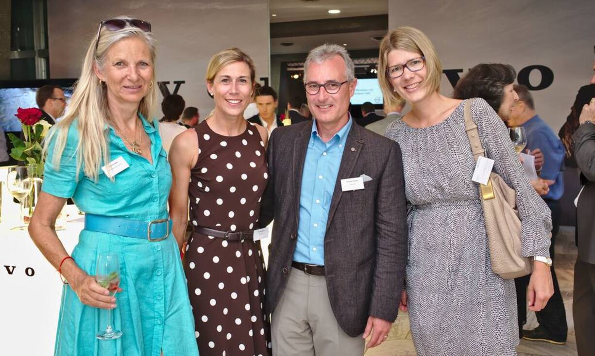 Andrea Schaller, realpa AG;
Nicole Weber, The Circle;
Thomas Calame, The Circle;
Heidi Köpple, Zurich Airport