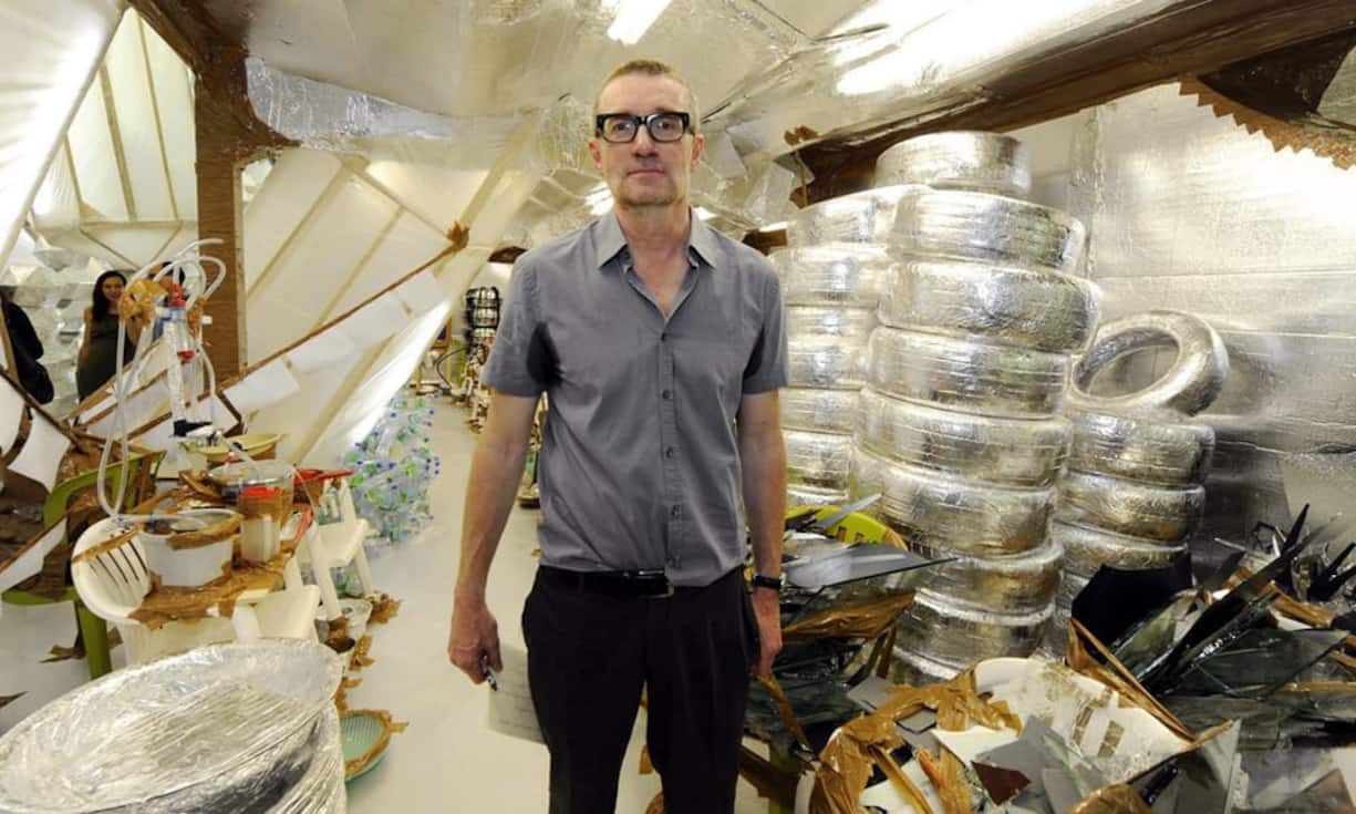 Rang 4: Thomas Hirschhorn. Der Schweizer Installationskünstler versteht sich als ein Künstler, der «Kunst politisch macht». Preisspanne: 12'000 - 350'000 Euro.