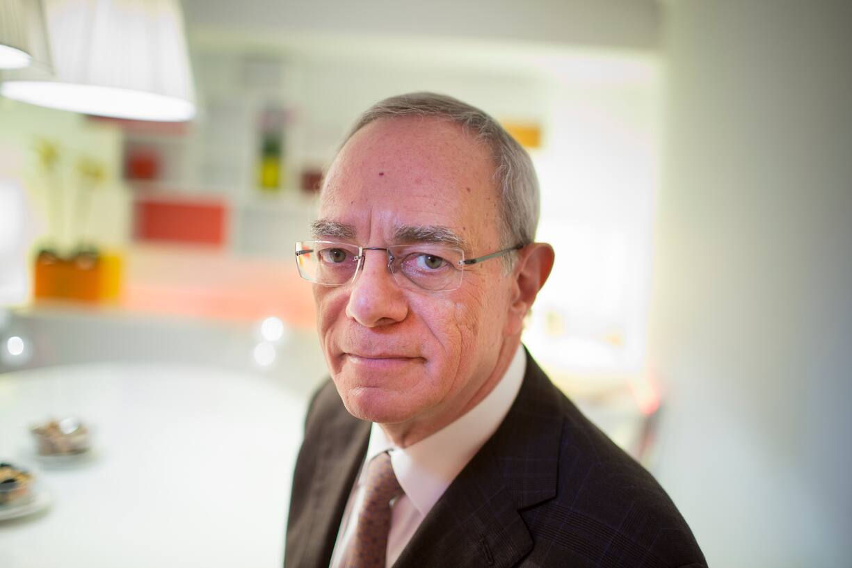 Portrait of Rafael Reif, president of the private research university Massachusetts Institute of Technology, MIT, taken during the World Economic Forum 2015 on January 21, 2015, in Davos, Switzerland. (KEYSTONE/Gaetan Bally) Rafael Reif, Praesident der Technischen Hochschule Massachusetts Institute of Technology, MIT, portraitiert waehrend des World Economic Forums 2015 am 21. Januar 2015 in Davos. (KEYSTONE/Gaetan Bally)